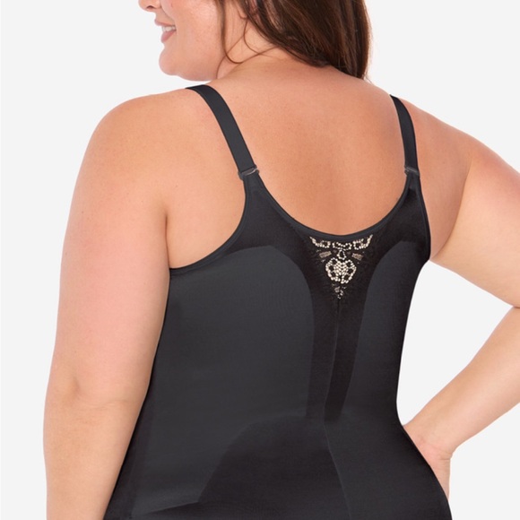 Lace Cami Black - Picture 4 of 9